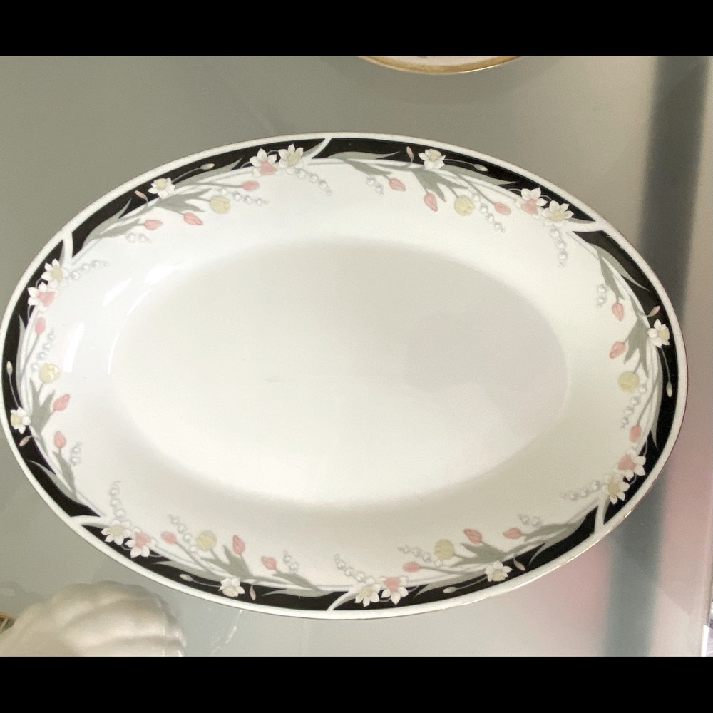 13 INCH OVAL PLATTER CROWN MING FINE CHINA MICHELLE JIAN SHIANG